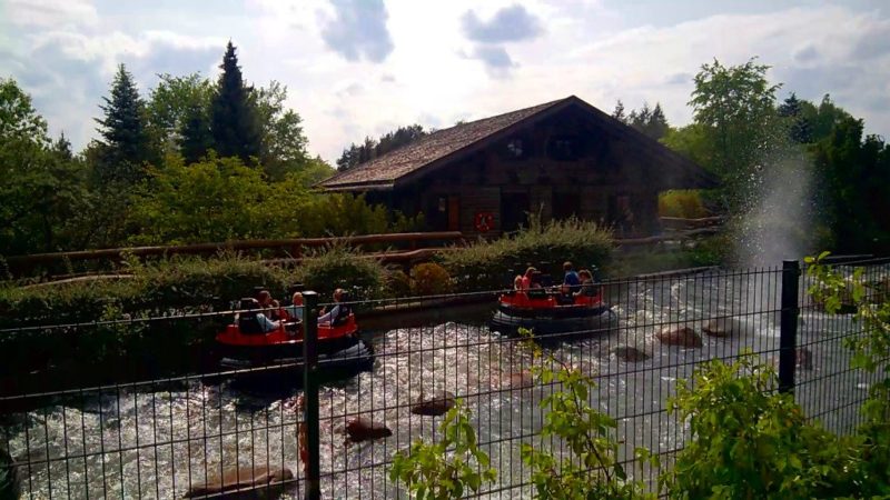 Mountain Rafting (c) Christopher Hippe / ThemePark Central