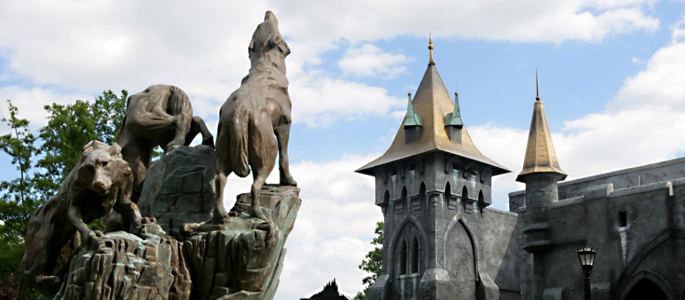 "Curse of DarKastle" inspiriert zu DarKoaster (c) Busch Gardens Williamsburg