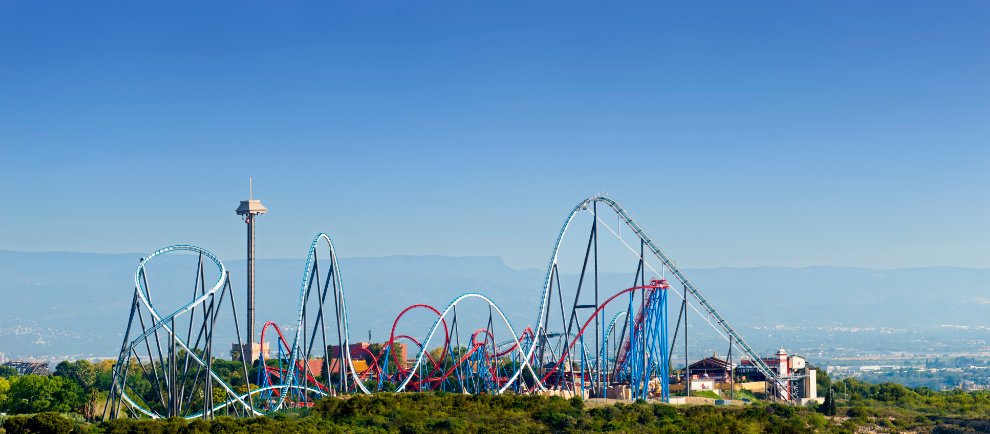 Die Skyline das Parks weiß zu überzeugen. © PortAventura World