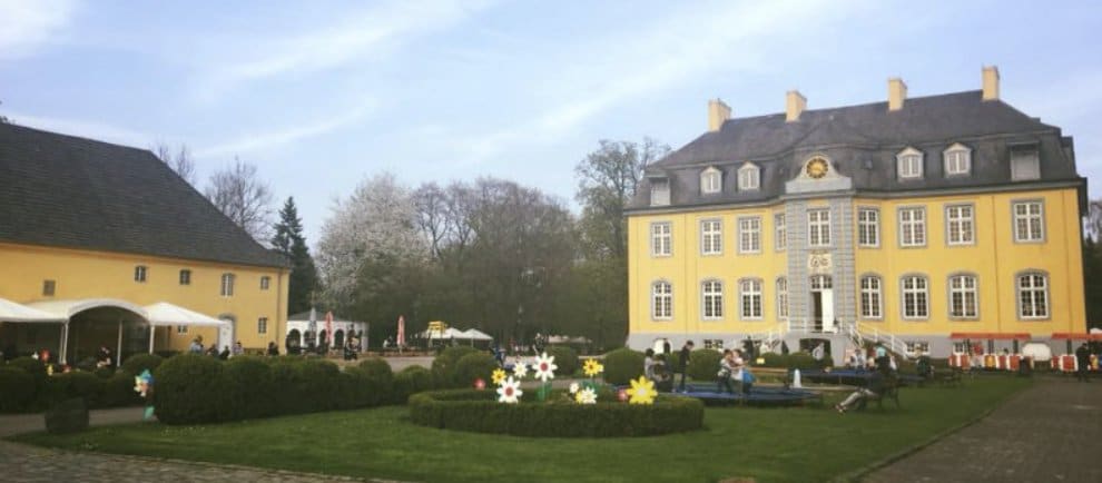 (c) Schloss Beck