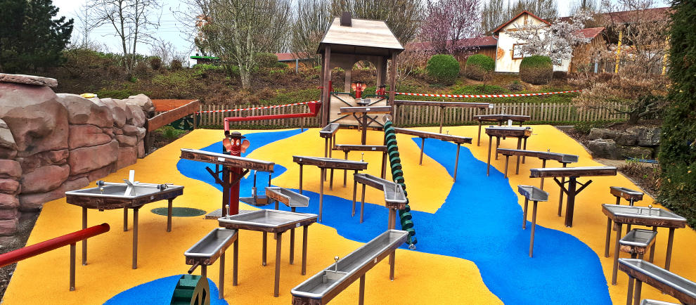 Plantschen und Spaß haben! Der Wasserspielplatz im Schwaben Park © Schwaben Park