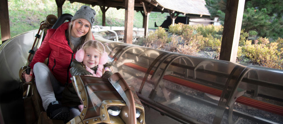 Technologische Erneuerung im Toverland: Maximus’ Blitz Bahn vor umfassendem Umbau 36 Auch im Winter ein Erlebnis! Die Attraktion "Maximus' Blitz Bahn" © Toverland