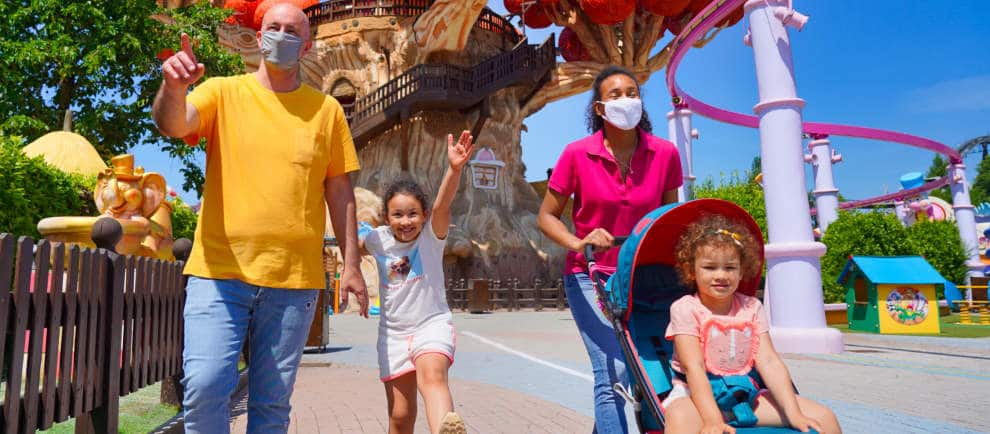 Gardaland Saisonstart 2020: Auch mit Maske ganz viel Spaß im Gardaland © Gardaland