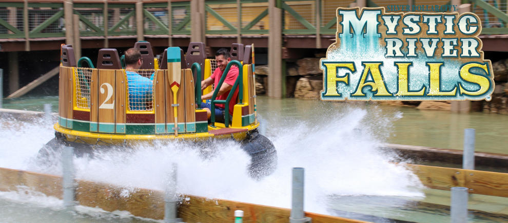 Purer Wasserspass auf "Mystic River Falls" © Silver Dollar City