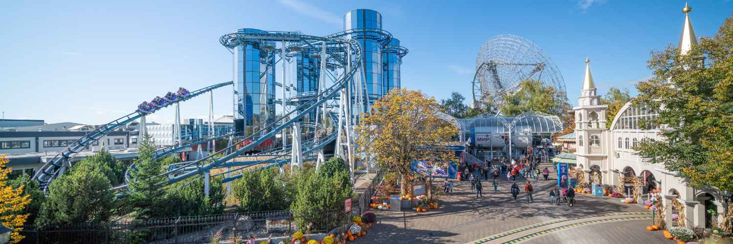 13 spektakuläre Achterbahnen versprechen auch in der Herbstzeit grandiosen Fahrspaß. © Europa-Park Resort