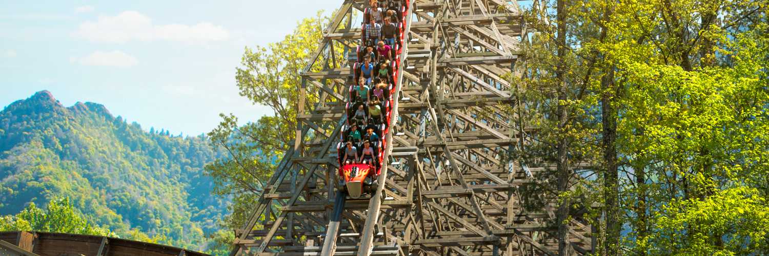 Lightning Rod © Dollywood