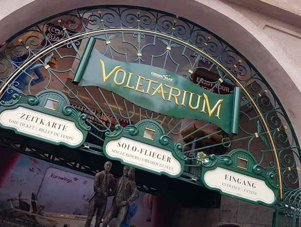 Single Rider Lines beim Voletarium im Europa-Park Resort