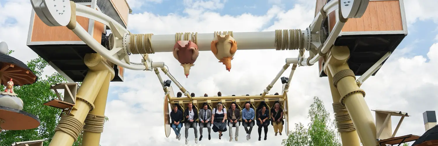 Bayern-Park weiht „HehnaHutschn" offiziell ein: Neue Wild Swing mit Bauernhof-Charme 6 Hehnahutschn © Bayern-Park