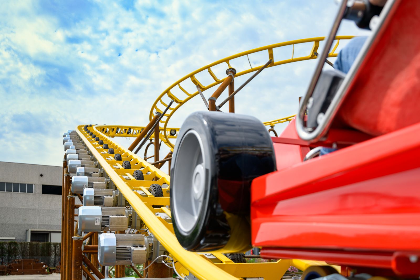 Ultra Family Coaster ©SBF Visa