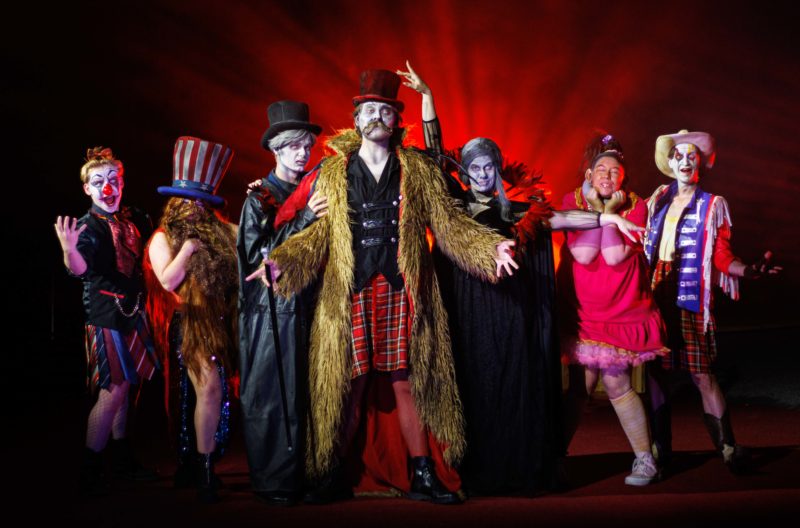 Attractie Vakantiepark Slagharen presenteert Freaks Carnival