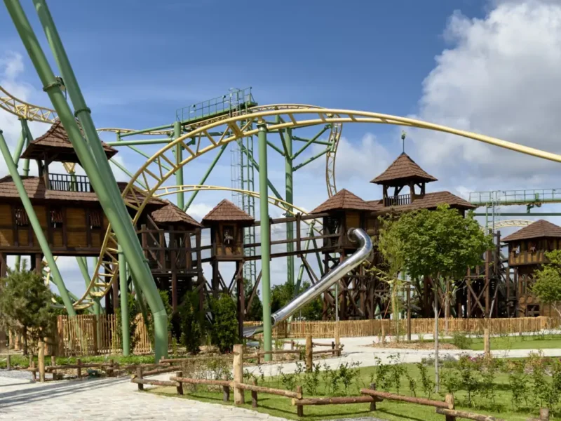 Mandoria eröffnet neue Achterbahn "Valtor" von Gerstlauer Amusement Rides 2 Valtor © Mandoria